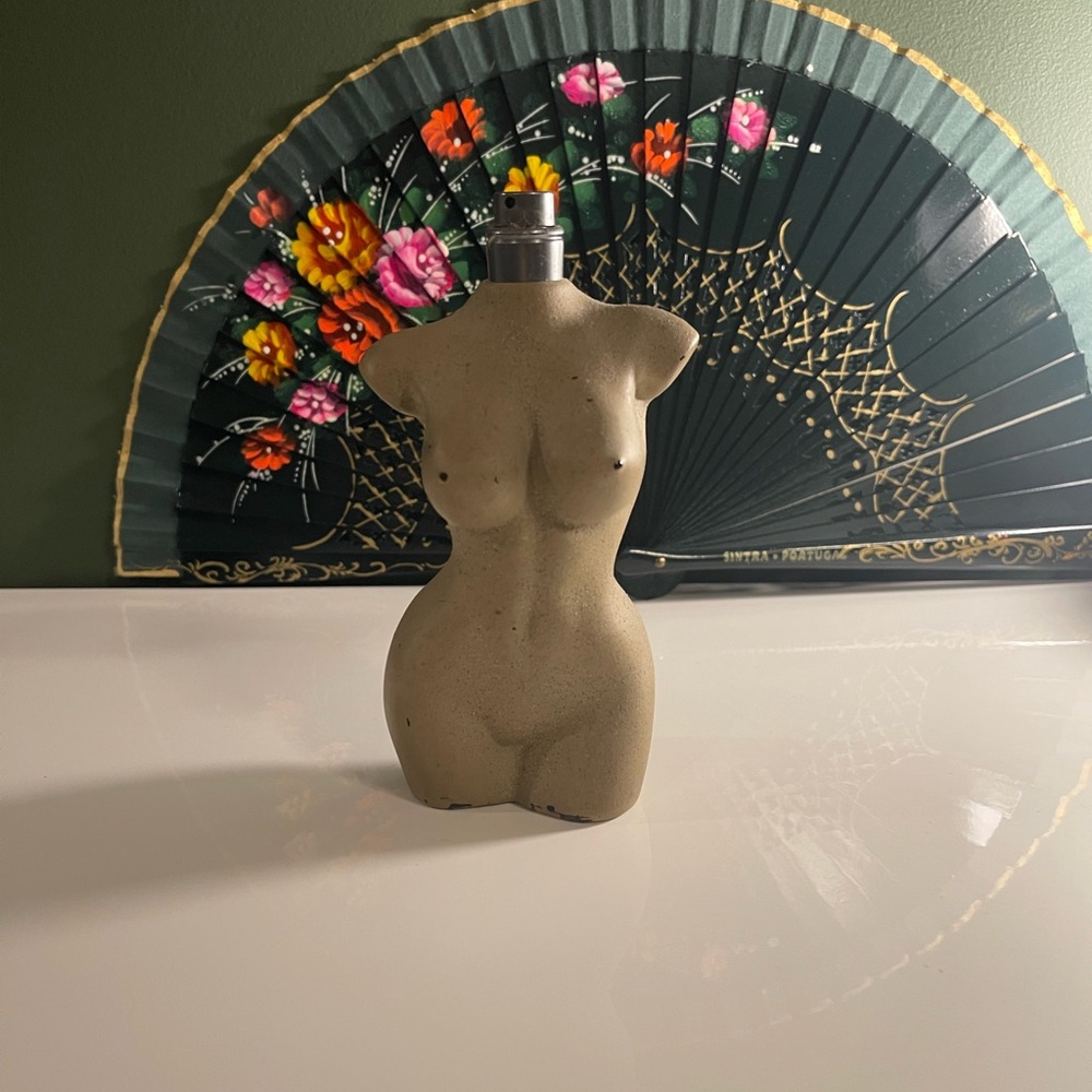 Kim Kardashian Body Perfume Empty Bottle